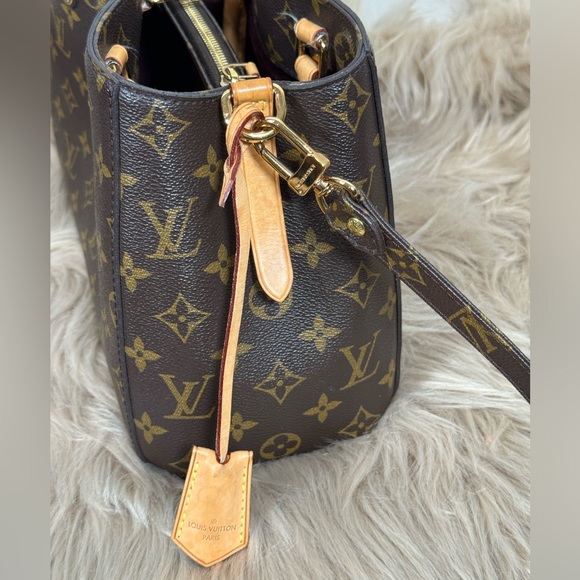 Authentic Louis Vuitton Monogram Canvas Montaigne Satchel/Crossbody Bag - Picture 4 of 12